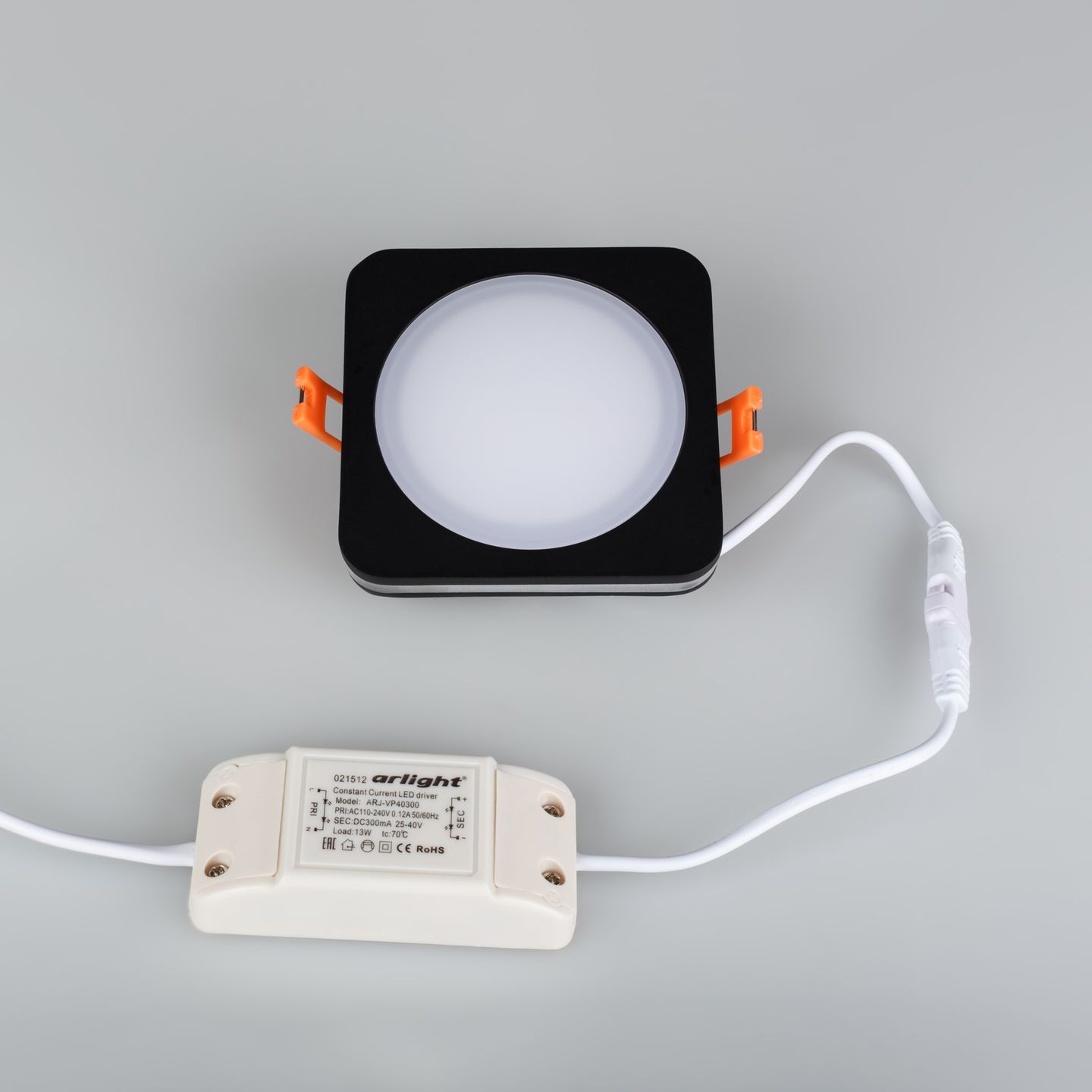 b_DL-12400-0768.jpg